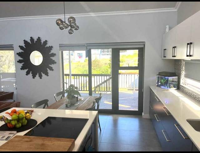 3 BEDROOM HOUSE FOR SALE IN ISLAND VIEW